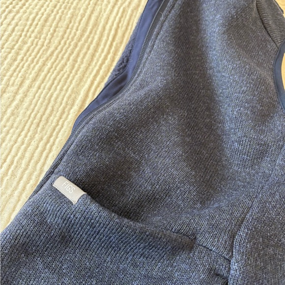 Figs Women’s Deep Blue Vest - Picture 4 of 6